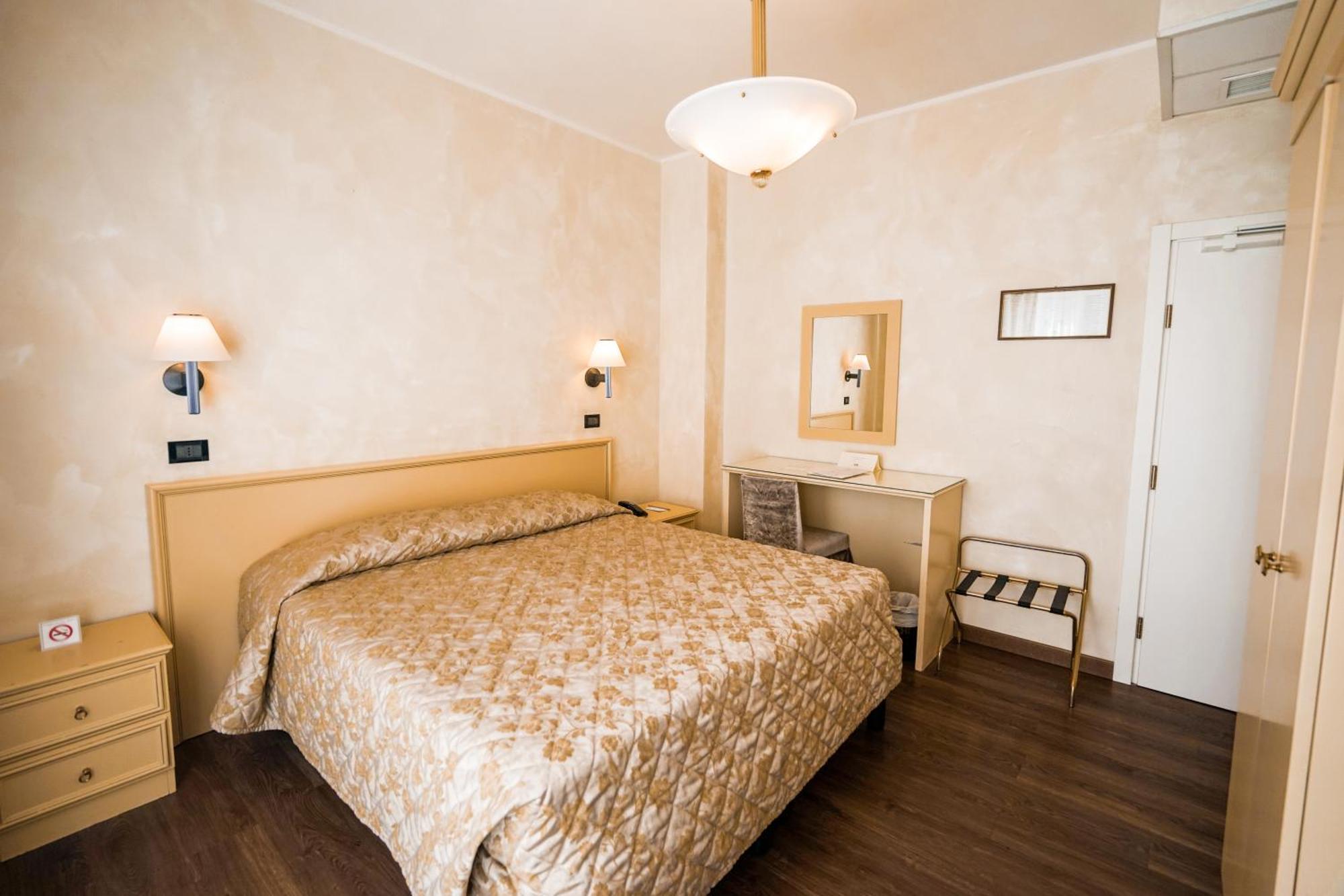 Carlton Capri Hotel Venecia