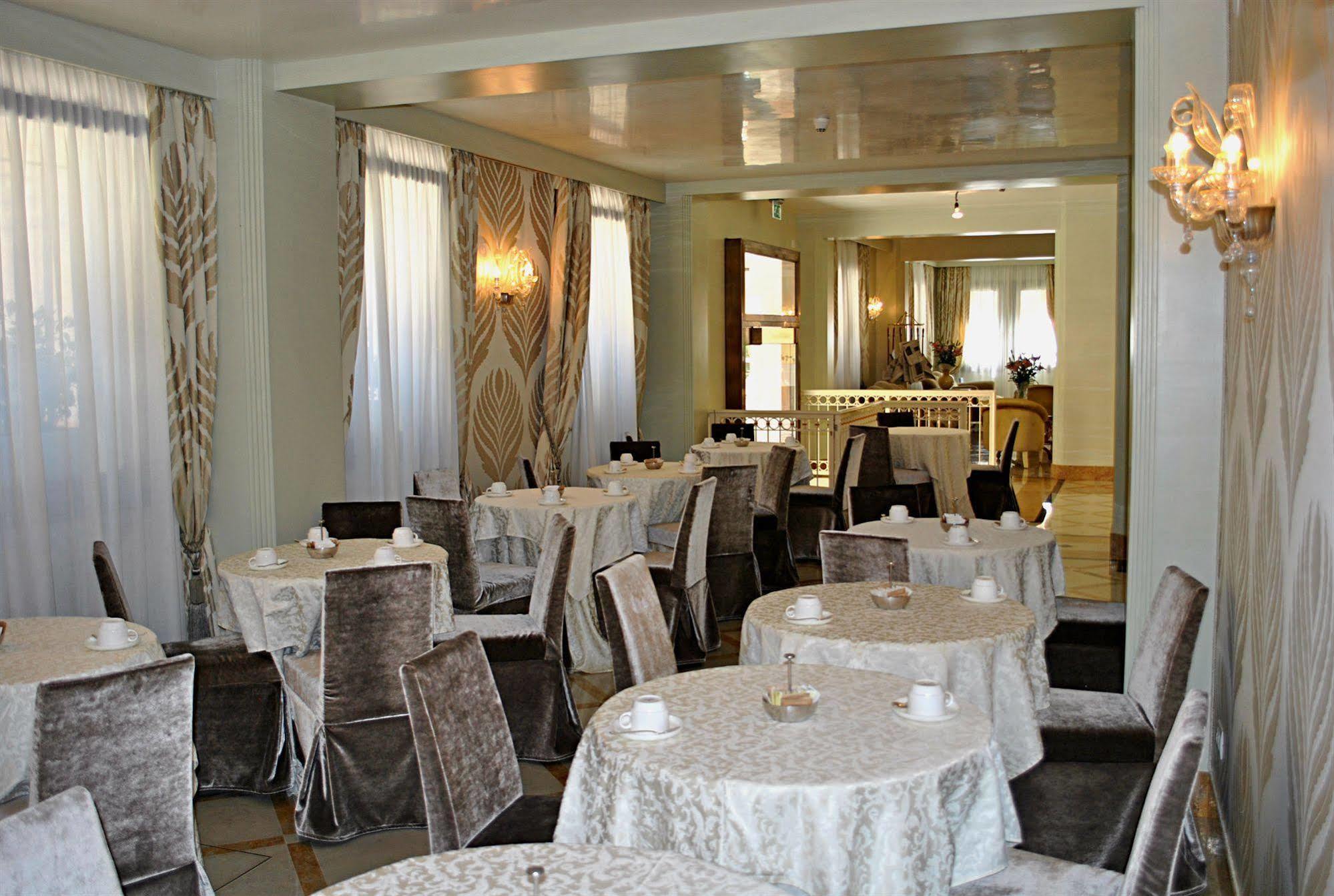 Carlton Capri Hotel Venecia