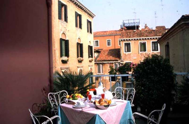 Carlton Capri Hotel Venecia