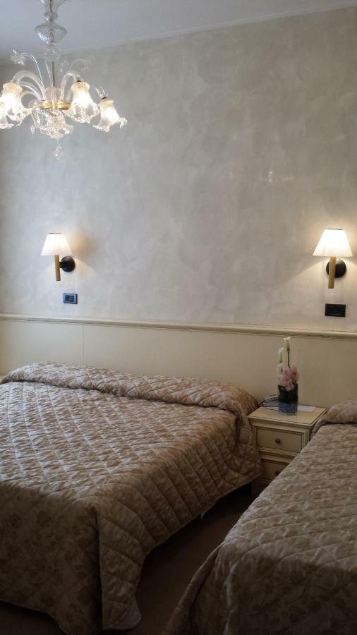 Carlton Capri Hotel Venecia